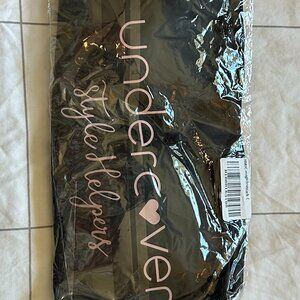 Hello Molly UNDERCOVER Style Helpers Magic Bra Black Size C